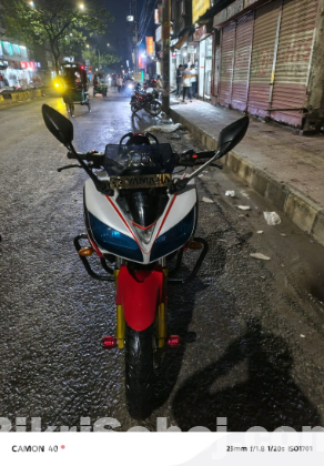 Yamaha Fazer v-1 2015